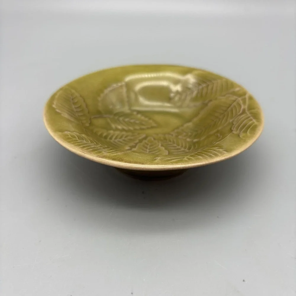 Williams Sonoma Leaf Trinket Condiment Nut Candy Dish 4.25